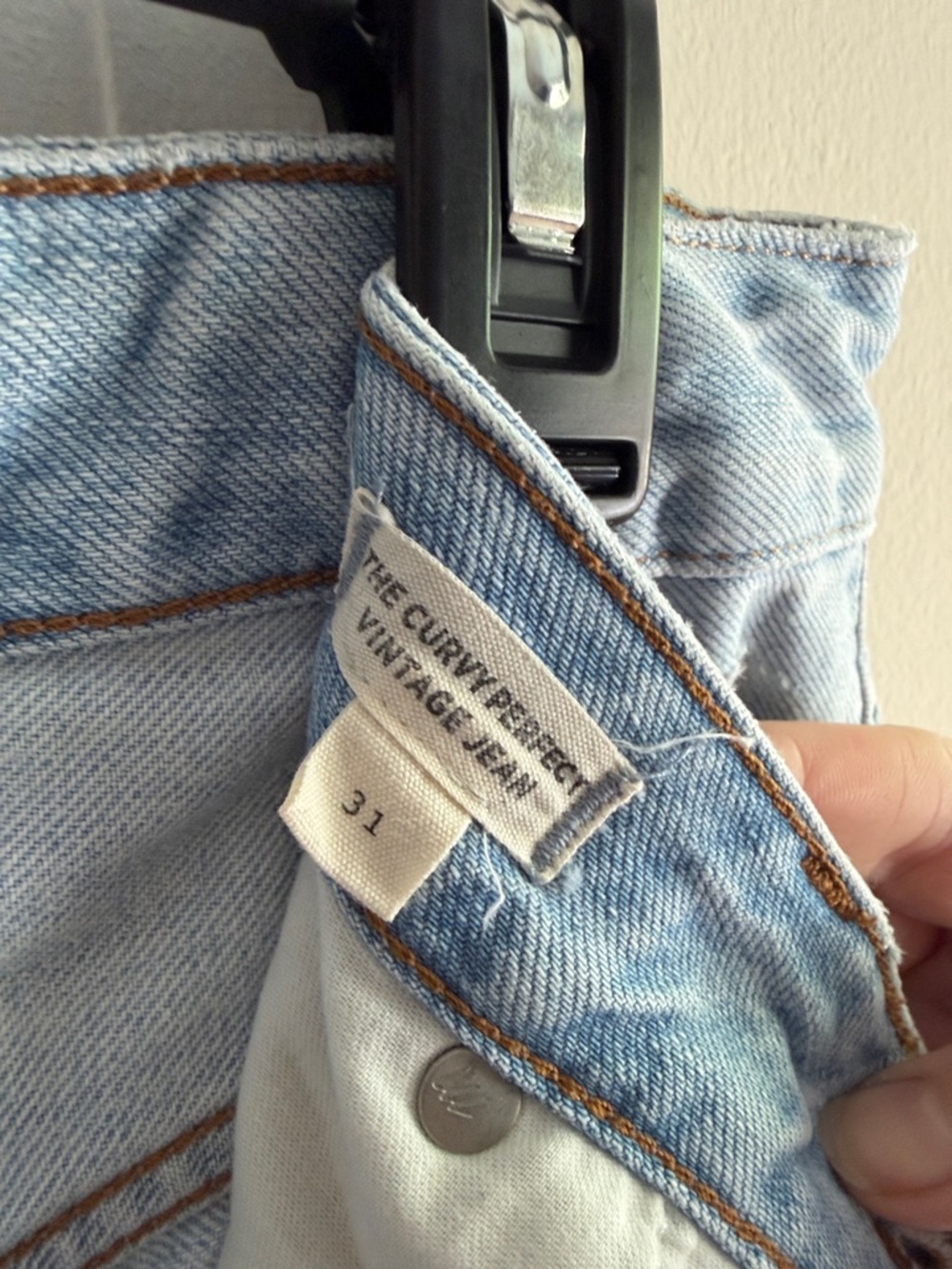 Light Wash High-Rise Curvy Fit Madewell Jeans - Picture 3 of 4